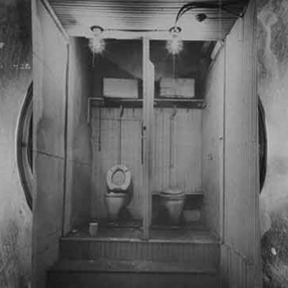 Hollis Frampton Nostalgia experimental film.
